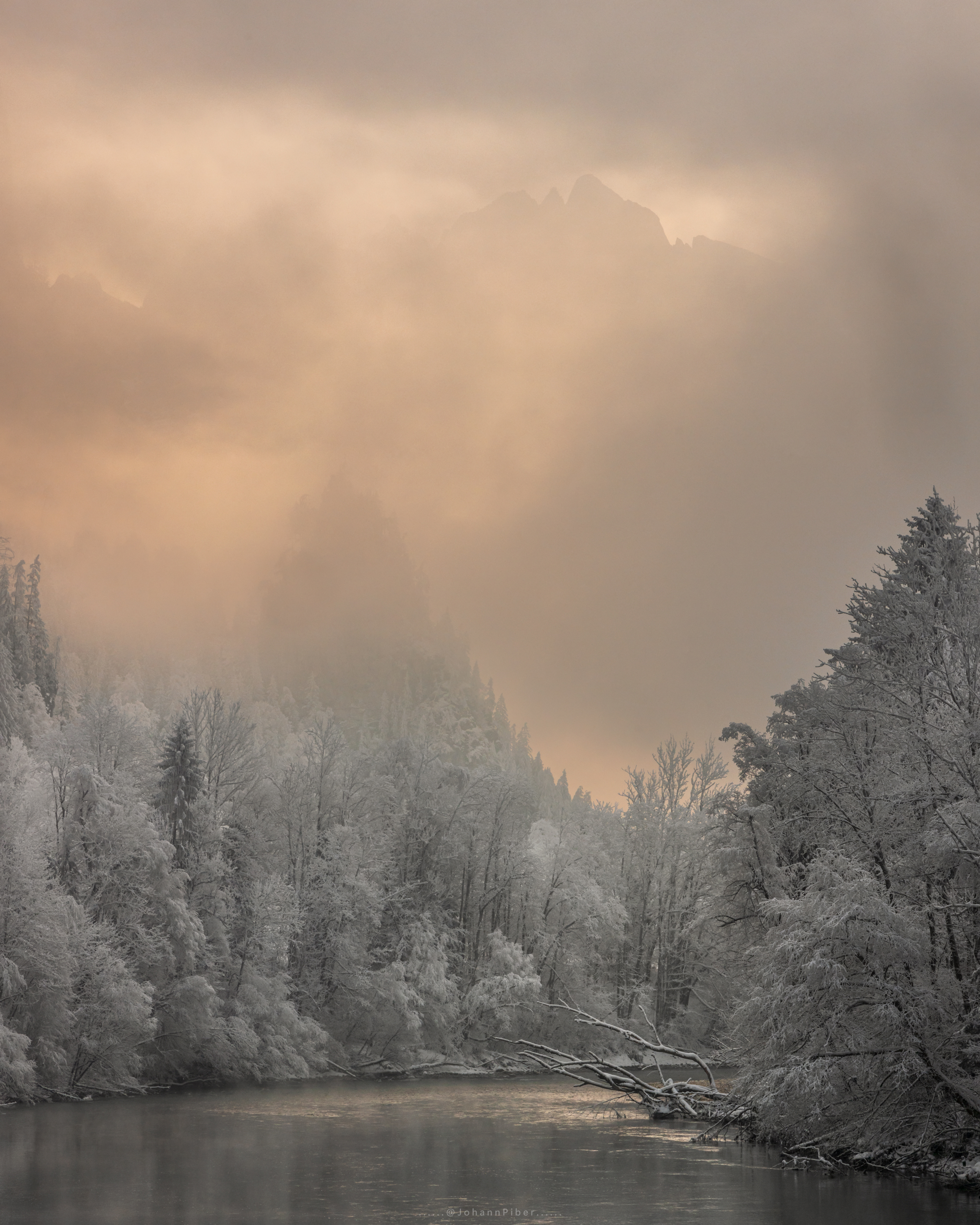 Sunrise in Winter Wonderland - Johann Piber